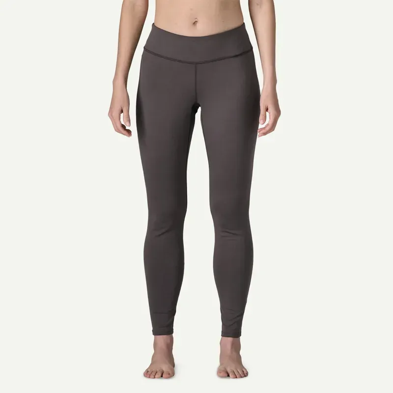 Patagonia Women's Cap MW Bottoms in Ink Black-1