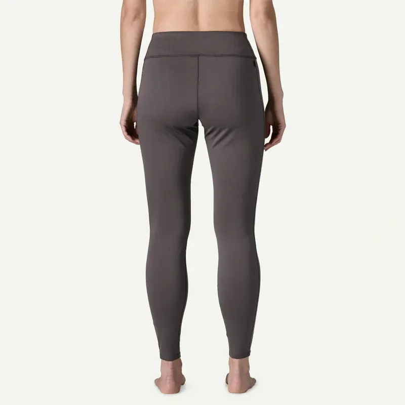 Patagonia Women's Cap MW Bottoms in Ink Black-2