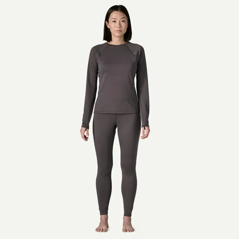 Patagonia Women's Cap MW Bottoms in Ink Black-3