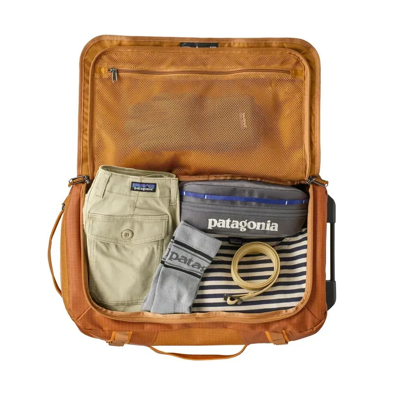 Patagonia Black Hole Wheeled Duffel 40L in Cinnamon Brown-5