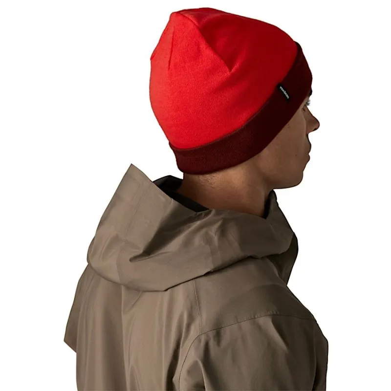 Patagonia PowSlayer Beanie in Sizzle Red-4