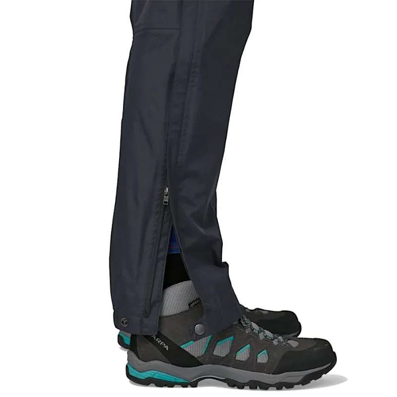 Patagonia Torrentshell 3L Women's Rain Pants Short in Black-7