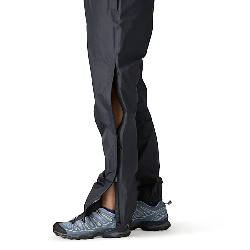 Patagonia Torrentshell 3L Women's Rain Pants Short in Black-8