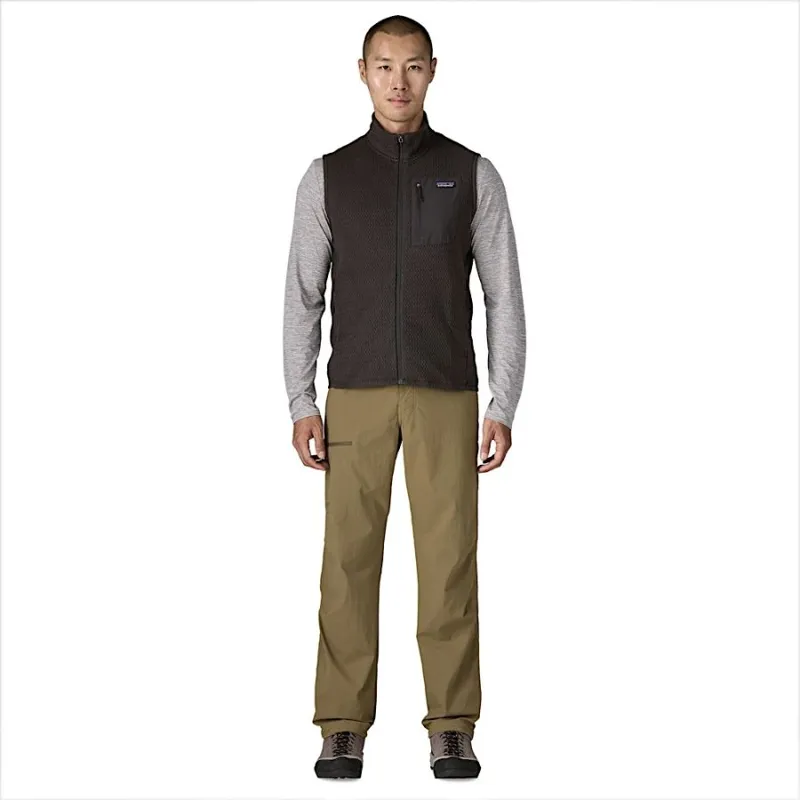 Patagonia R1 Air Men's Fleece Vest in Black-4