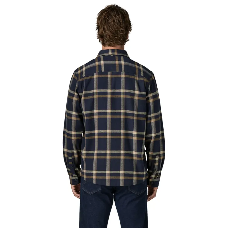 Patagonia Fjord Flannel Shirt Men's in Crossing-New Navy-2