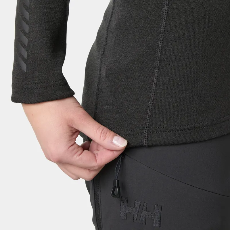 Helly Hansen Women's Lifa Merino Midweight Crew Base Layer in Black-5