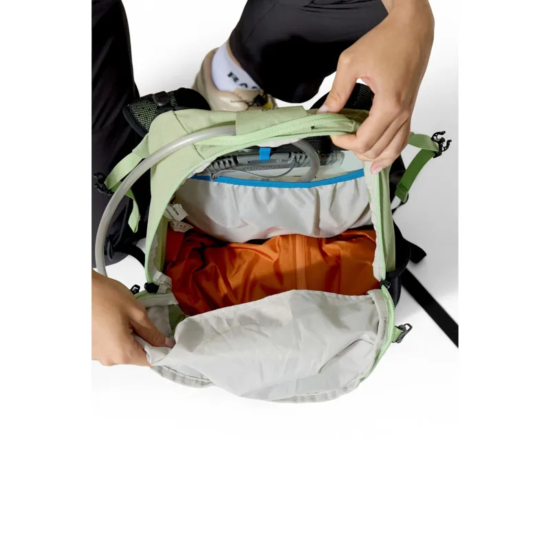 Rab Airox ND22L Women's Day Pack 22L in Mulberry-10