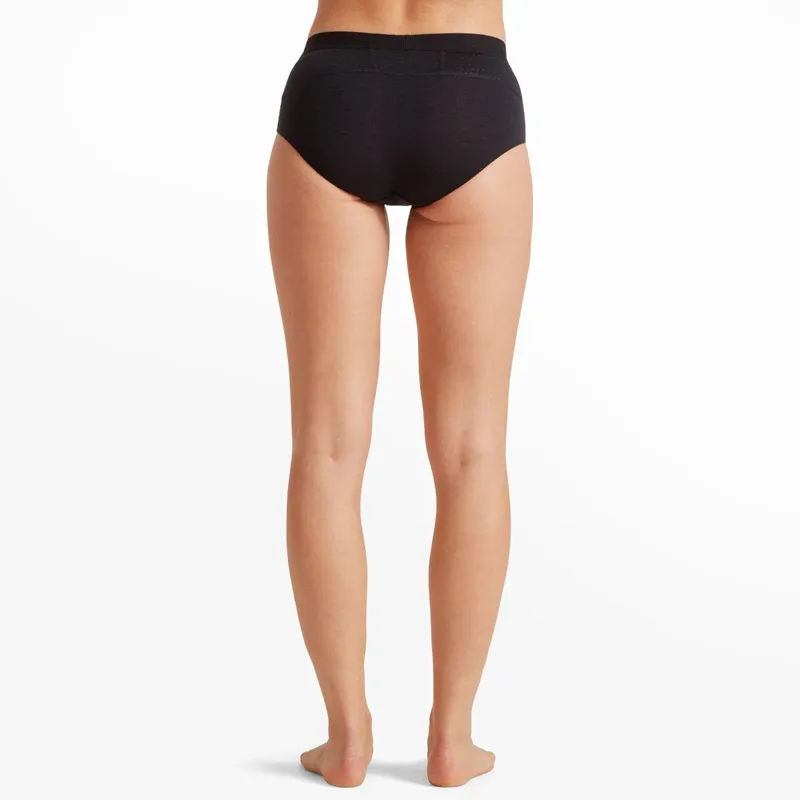Artilect Women's Boulder 125 Hot Pant in Black-4