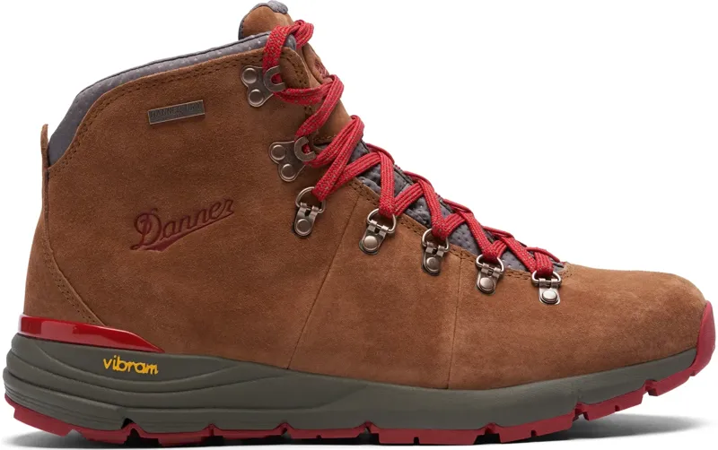 Danner Mountain 600 Men's Walking Boot 4.5-D Width in Brown-Red