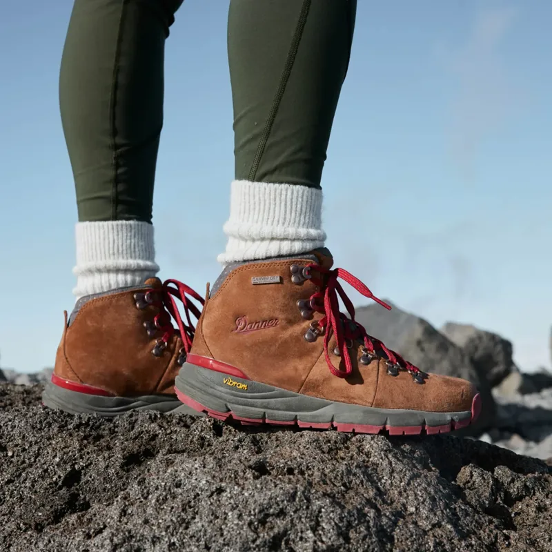 Danner Mountain 600 Women's Walking Boots 4.5 in Brown-Red-5