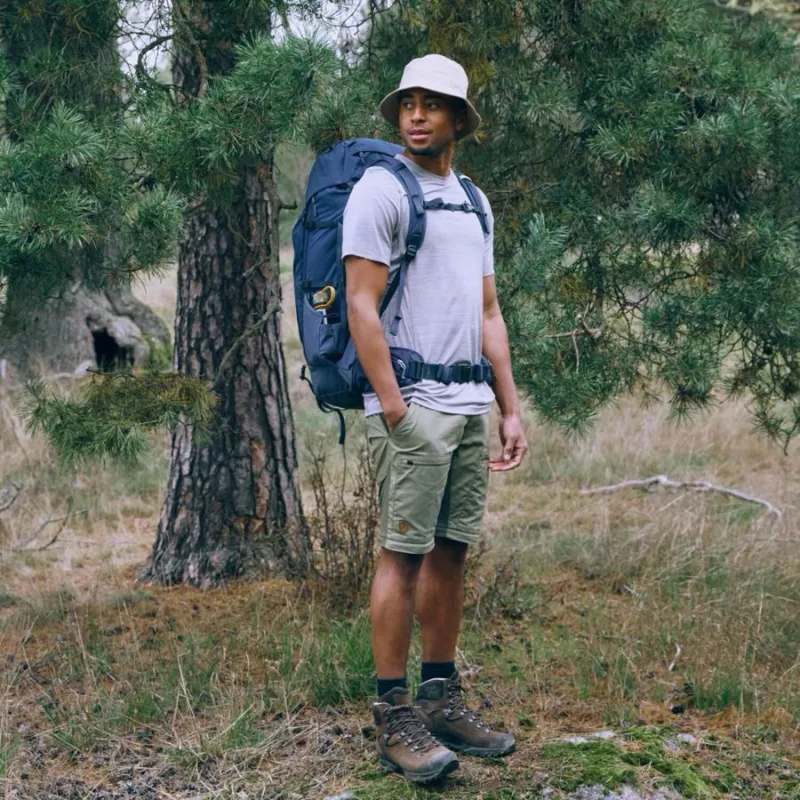 Fjallraven Abisko Lite SS Shirt in Dark Navy-7