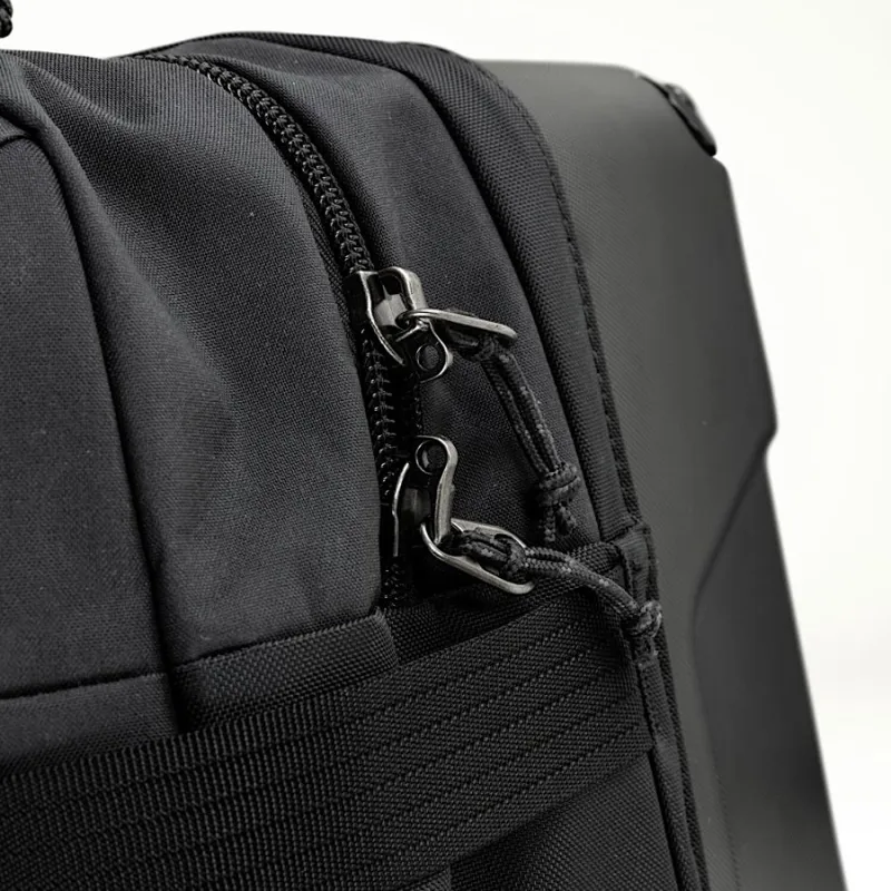 Fjallraven Farden Roller 35 in Coal Black-9