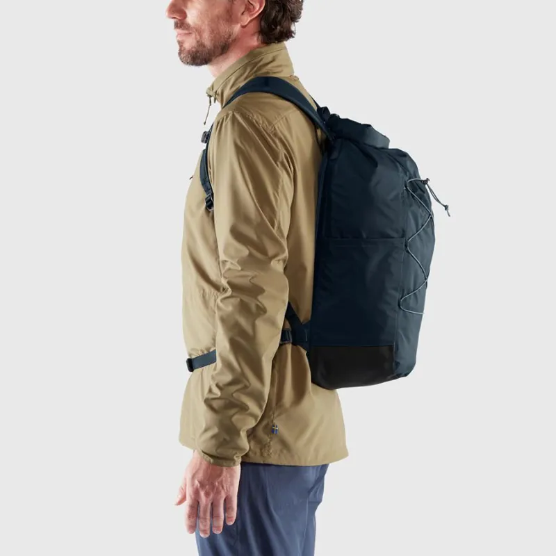 Fjallraven High Coast Rolltop 26 in Navy-8