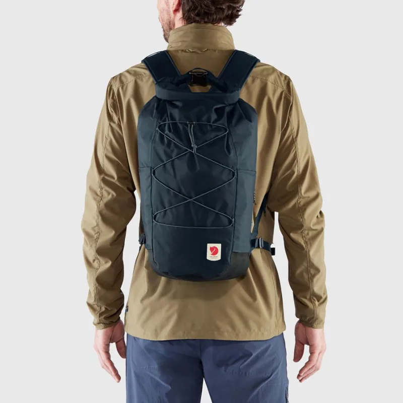 Fjallraven High Coast Rolltop 26 in Navy-7