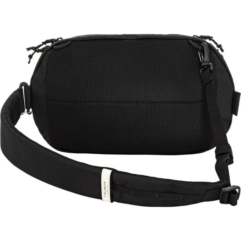 Fjallraven Skule Sling in Black-2