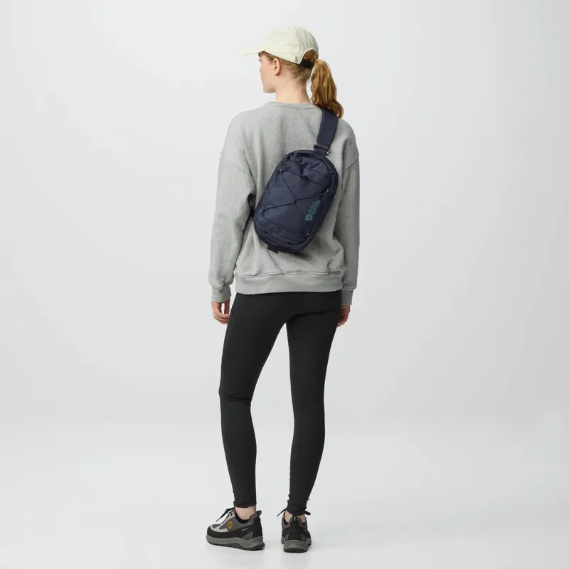 Fjallraven Skule Sling in Navy-6