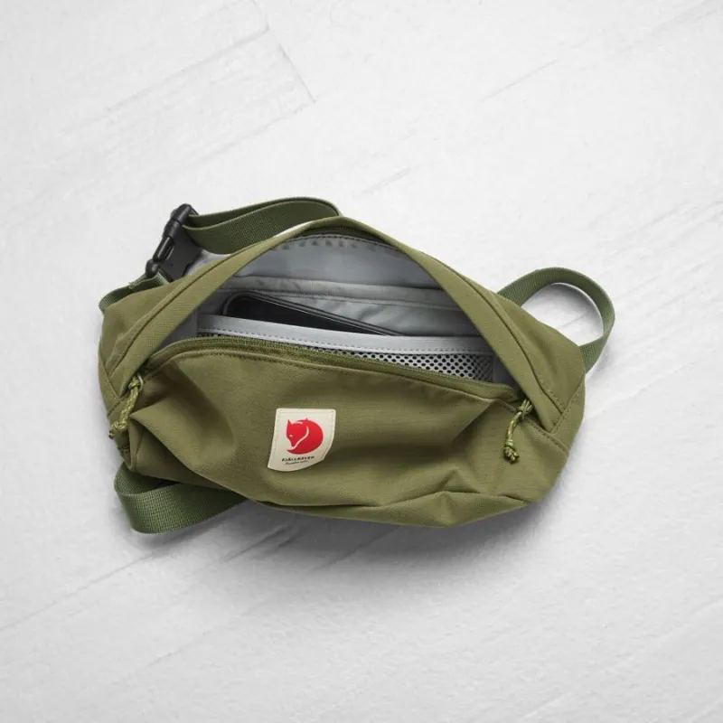 Fjallraven Ulvo Hip Pack Medium in Green-2