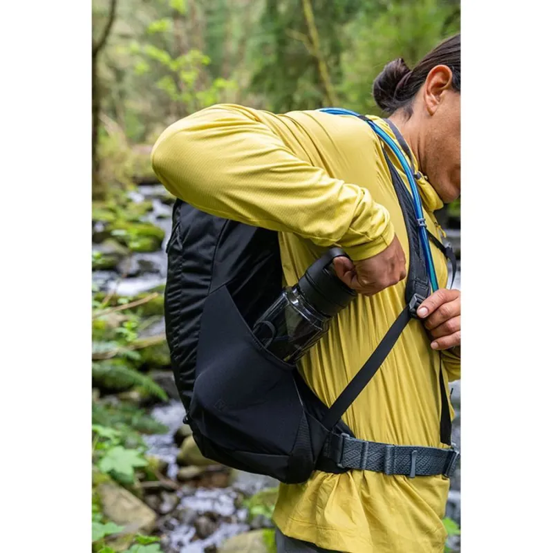 Gregory Arrio 22 Backpack in Shadow Pine Black-7