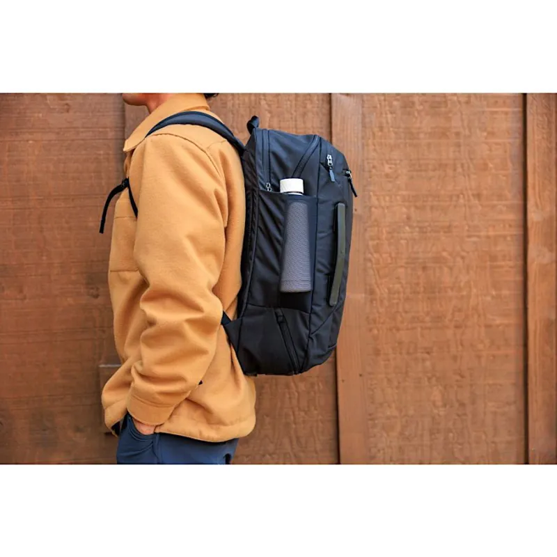 Gregory Border 30 Backpack in Black Lichen-6