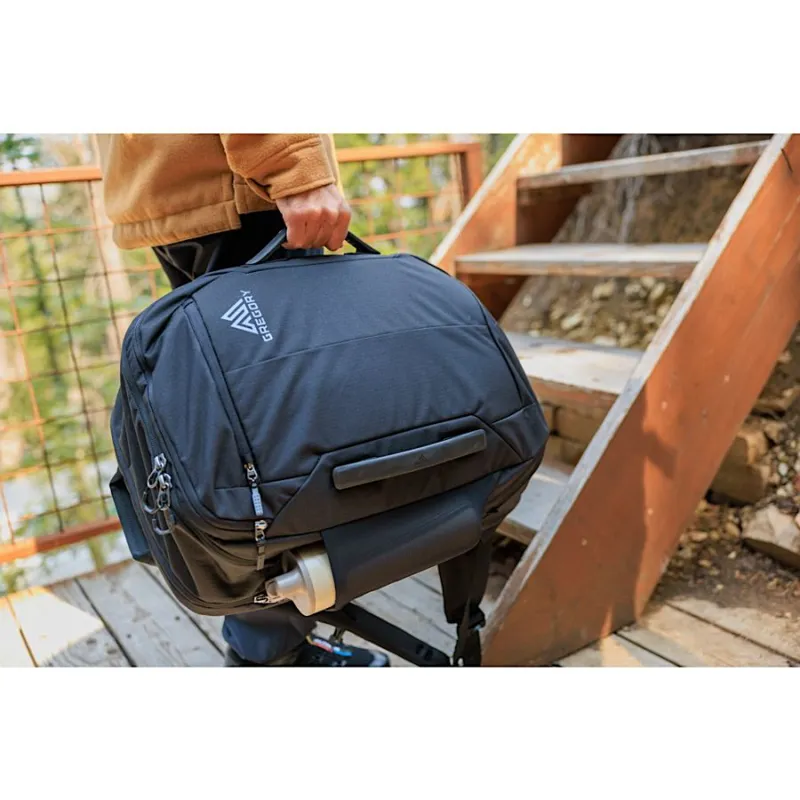 Gregory Border Carry On 40 in Black Lichen-12