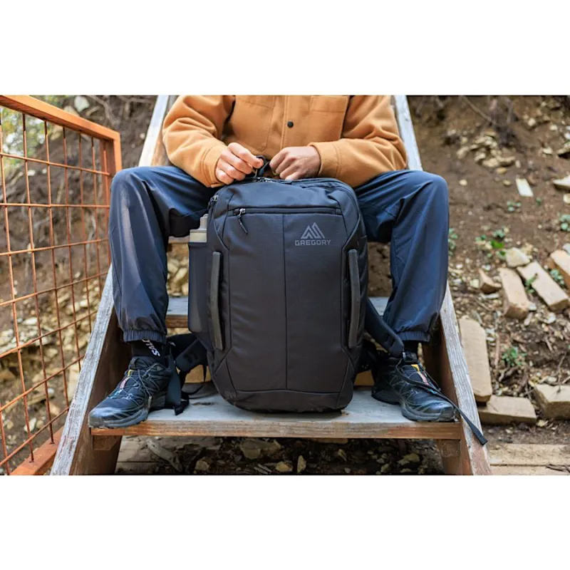 Gregory Border Carry On 40 in Black Lichen-13