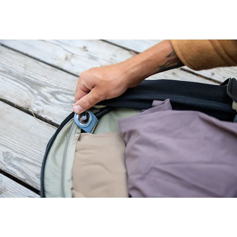 Gregory Border Carry On 40 in Black Lichen-10