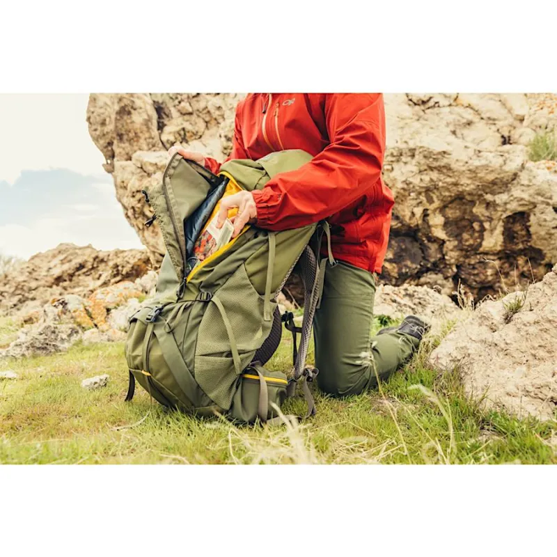 Gregory Stout 70 Backpack 70L in Forest Black-9