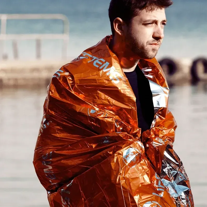 Lifesystems Thermal Blanket-11
