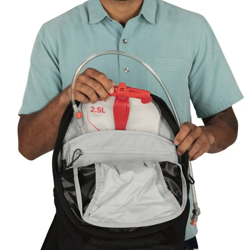 Osprey Farpoint 55 Travel Pack in Black-9