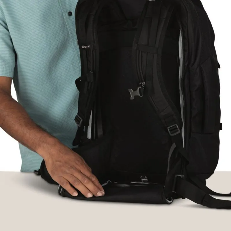 Osprey Farpoint 55 Travel Pack in Sawdust Tan-7