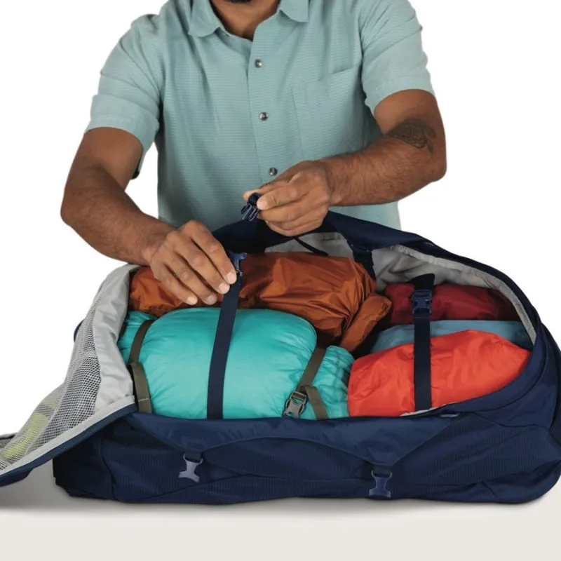 Osprey Farpoint 70 Travel Pack in Black-4