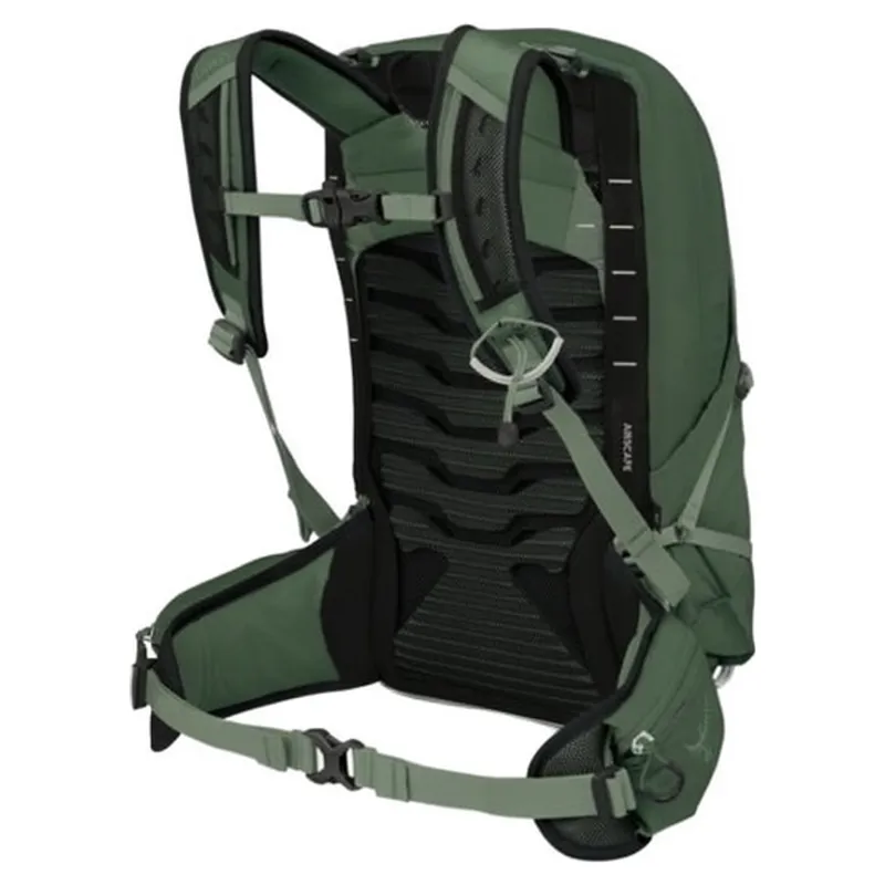 Osprey Talon 11 in Green Canopy-2