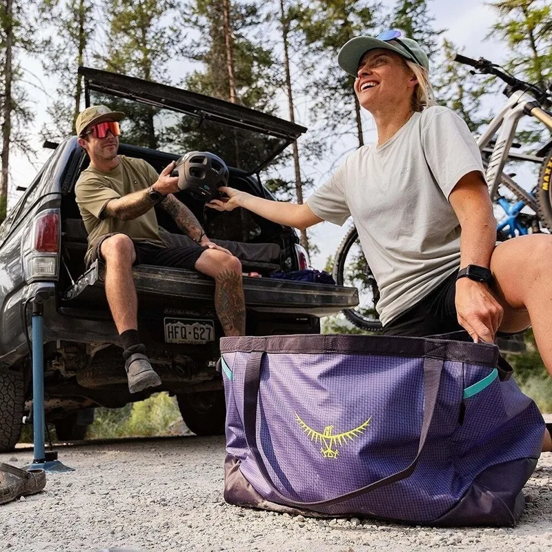 Osprey Transporter Gear Tote 60 in Euphoria Purple-12