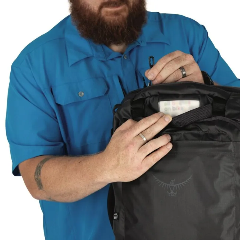 Osprey Transporter Squffel 70 in Blue Flame-6