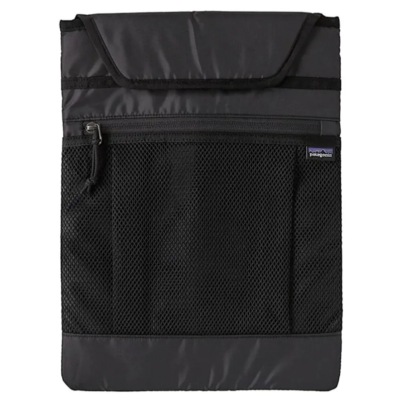 Patagonia Atom Day Pack 24L in Black-5