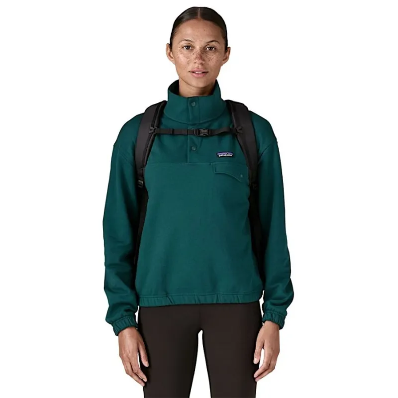 Patagonia Atom Day Pack 24L in Black-3