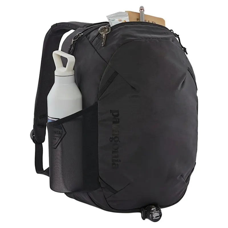 Patagonia Atom Day Pack 24L in Smolder Blue-4