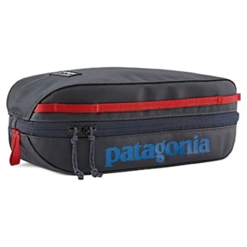 Patagonia Black Hole Cube 3L in Smolder Blue/Amanita Red