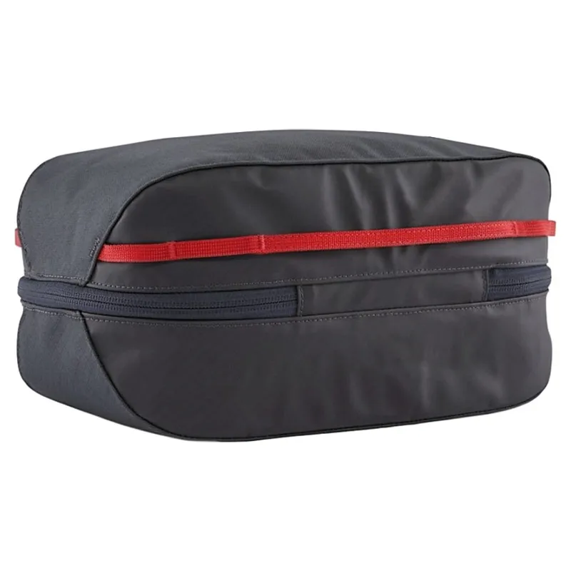 Patagonia Black Hole Cube 6L in Smolder Blue/Amanita Red-1