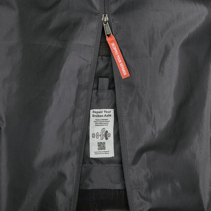 Patagonia Black Hole Wheeled Duffel Bag 100L Smolder Blue/Amanita Red-5