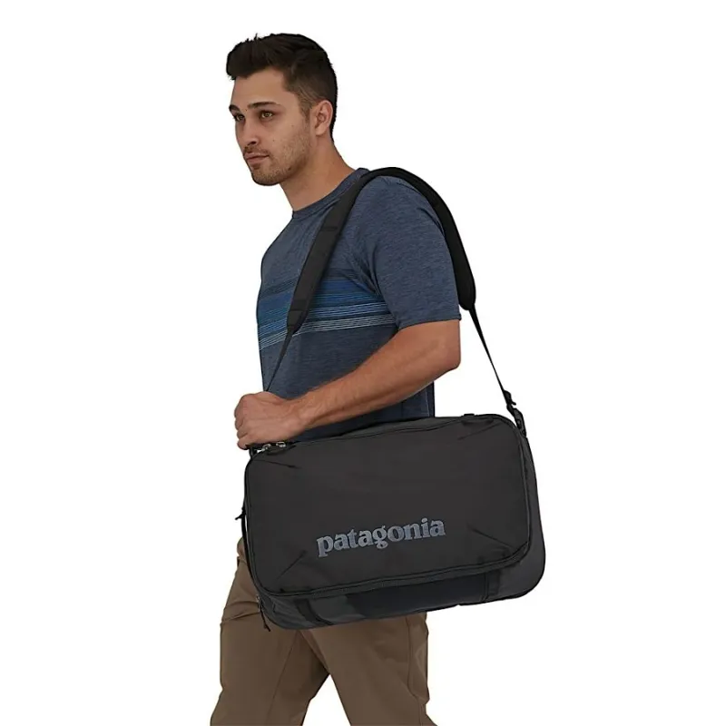 Patagonia Black Hole Mini MLC 30L in Black w/Black-6