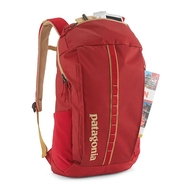 Patagonia Black Hole Pack 25L in Black w/Black-6
