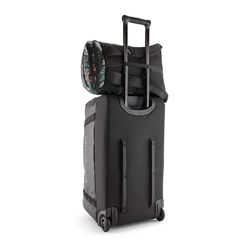 Patagonia Black Hole Pack 25L in Kaleido: Black-2