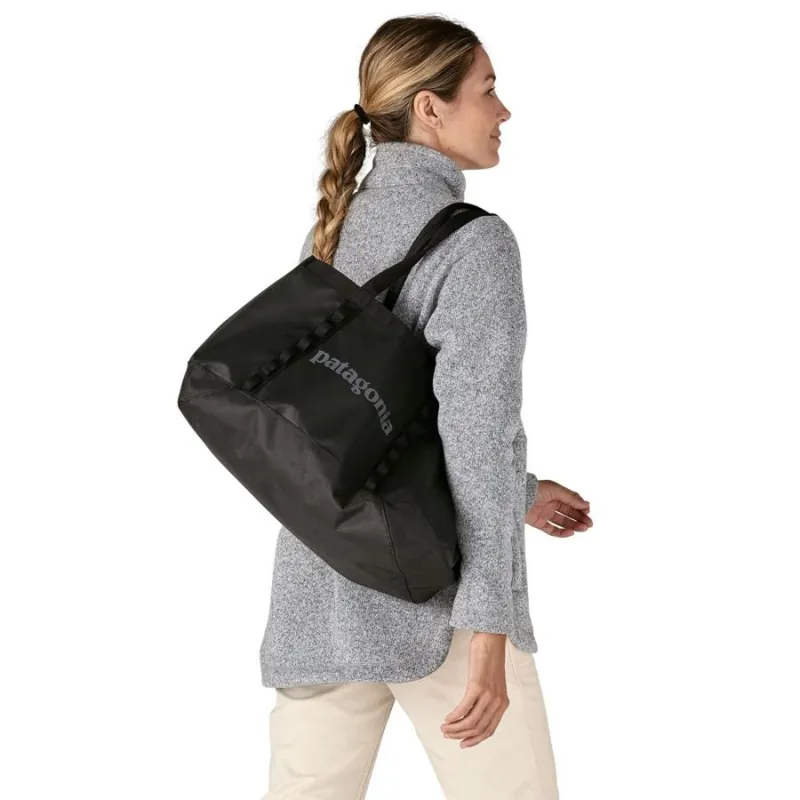 Patagonia Black Hole Tote 25L in Birch White-1