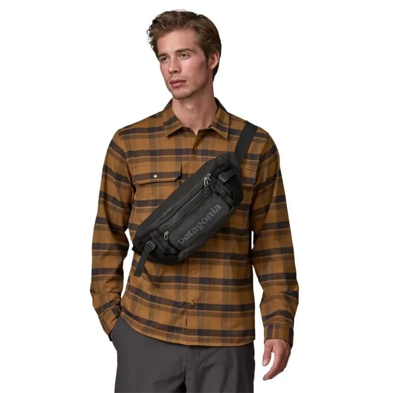 Patagonia Black Hole Waist Pack 5L in Birch White-1
