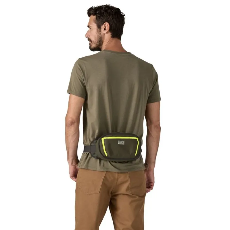 Patagonia Fieldsmith Hip Pack 5L in Smolder Blue-4