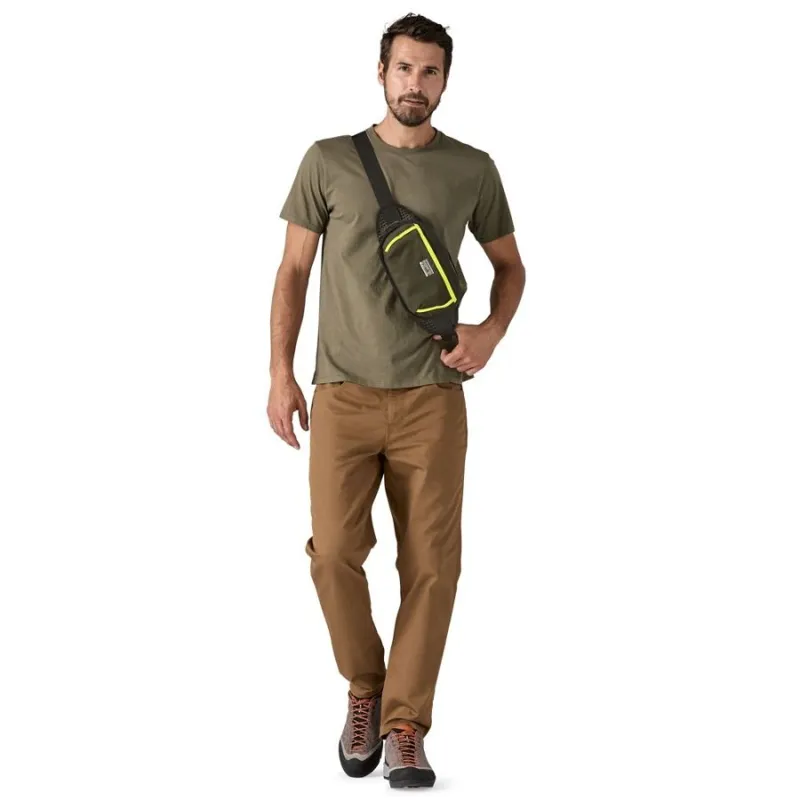 Patagonia Fieldsmith Hip Pack 5L in Smolder Blue-3