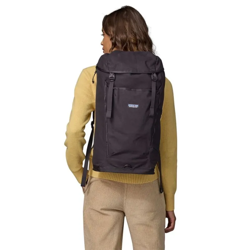 Patagonia Fieldsmith Lid Pack 28L in Black-1