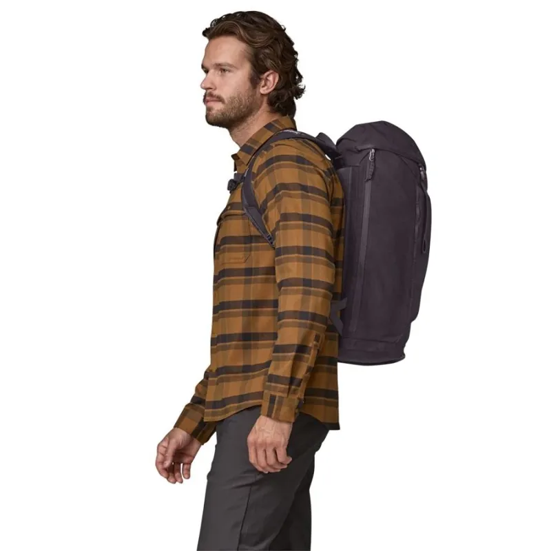 Patagonia Fieldsmith Lid Pack 28L in Black-6