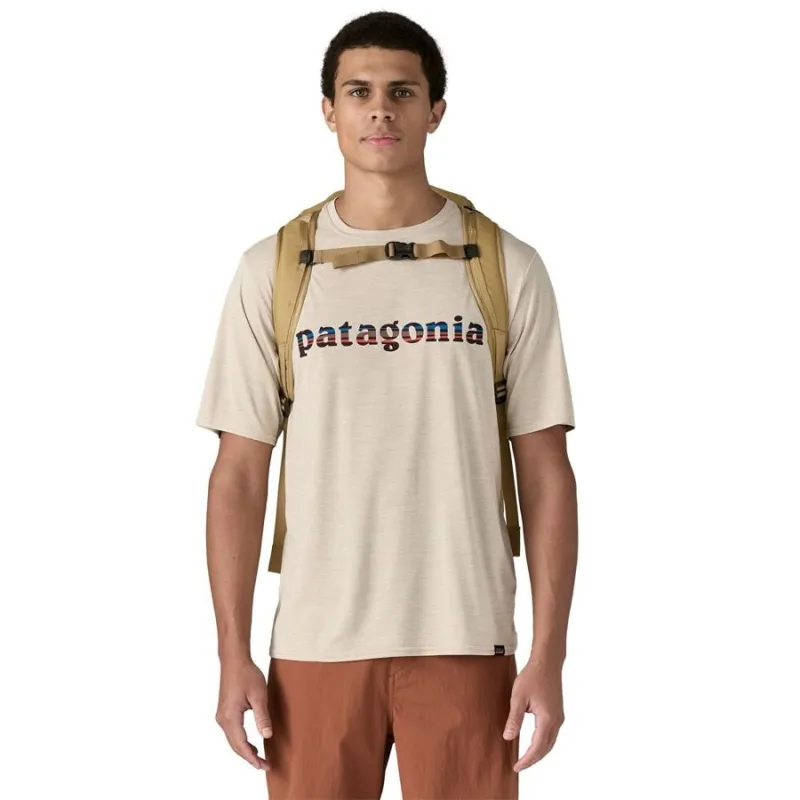 Patagonia Fieldsmith Lid Pack 28L in Classic Tan-2